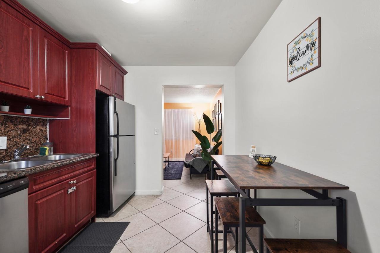 Vibrant 2 Bedroom Apt Near Brickell Miami