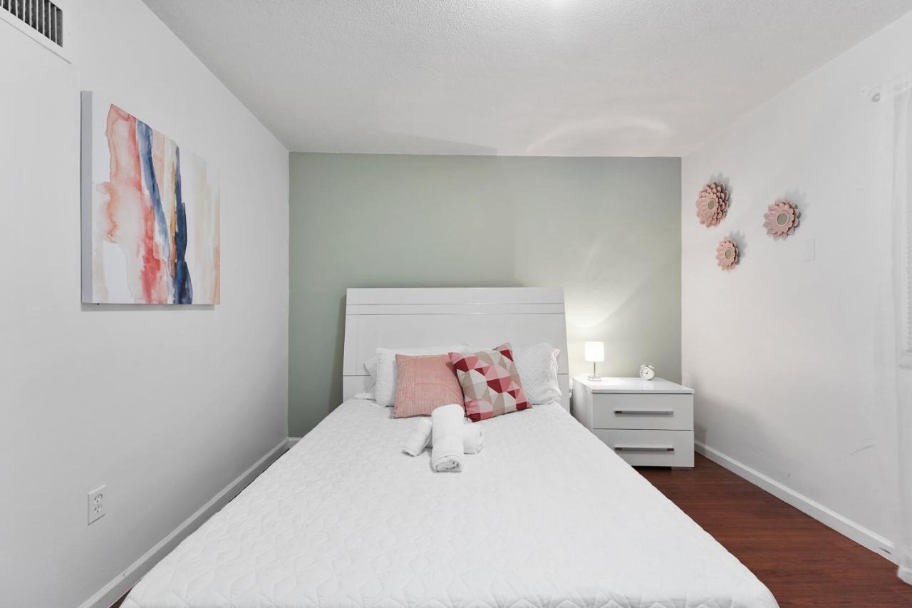 Vibrant 2 Bedroom Apt Near Brickell Apartamento